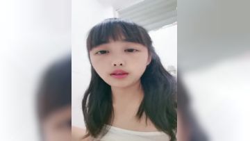 淫水超多的小年轻妈妈：娃儿放娘家了，老公外出打工，自己在家直播捞金，骚水多多，肉棒抽插，流太多淫浆液了！第05集