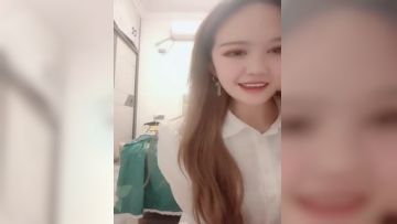 颜值网红脸女神露脸琅琊榜自慰，手上戴套拳交，大黑牛自慰