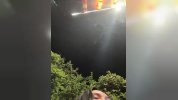 颜值人妖深夜户外露出路边椅子上口交深喉，户外刺激很快缴枪第01集