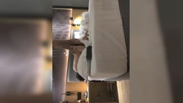 #直播_甜美萝莉被精瘦炮友爆插_，极品蜜桃臀骑乘抽插