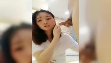 颜值不错黄帽妹子开房双人啪啪 开裆黑丝口交后入骑乘大力勐操呻吟的!