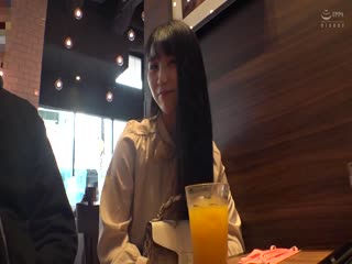 太太要不要起来喝酒？ 让人妻喝酒吞精 东京路上人妻搭讪 2 JKSR-561