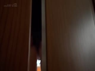 SDAM-043-CN ‘SODに送られてきた悲しすぎるNTR盗撮ビデオ「妻がたった今、自宅で中出しされています。」平日の昼、夫が自宅での妻のうわき现场を撮影した昼过ぎから夕方までの约5时间。’