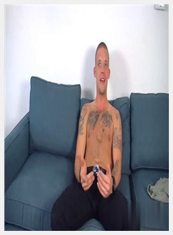 纹身的毛钉脏了