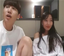 和高挑的女主播一起直播2