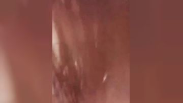 甜美系妹子36D天生巨乳褪下内裤露出一个大鲍鱼掰穴看表外细节的唿吸第01集