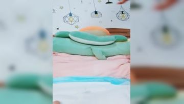 兔耳朵颜值女神，黑丝长腿岔开大腿露出大鲍鱼自慰骚水很多