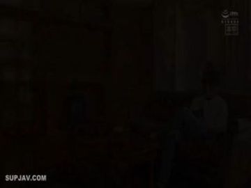 [无码破解]HMN-337はなって、地元じゃ地味だったくせにリア充な金持ち彼氏とラブラブで超ムカつくから私の男友达全员に指示第06集