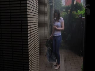 JUY-974 Madonna専属 第3弾！！令和最初の台风がやって来た！！ 暴风雨 妻が里帰り出产中 妻の姉と二人だけの夜 三浦歩美