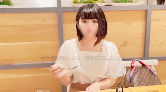 FC2PPV-3106486-1以最小的身材和黑色短发进行猥亵行为