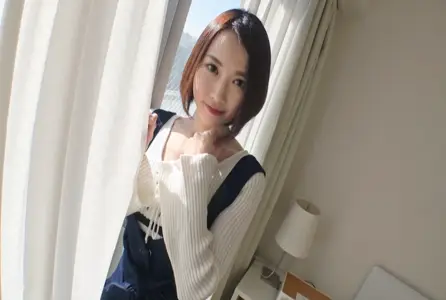 SIRO-3354SIRO-3354 27岁的办公室小姐。 她拥有纤细的模特身材和美丽的脸庞。
